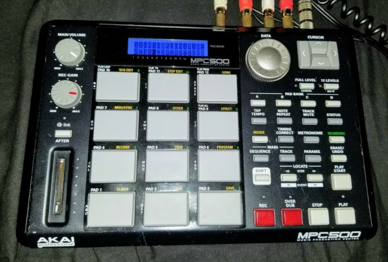 akai professional mpc 500 music production center