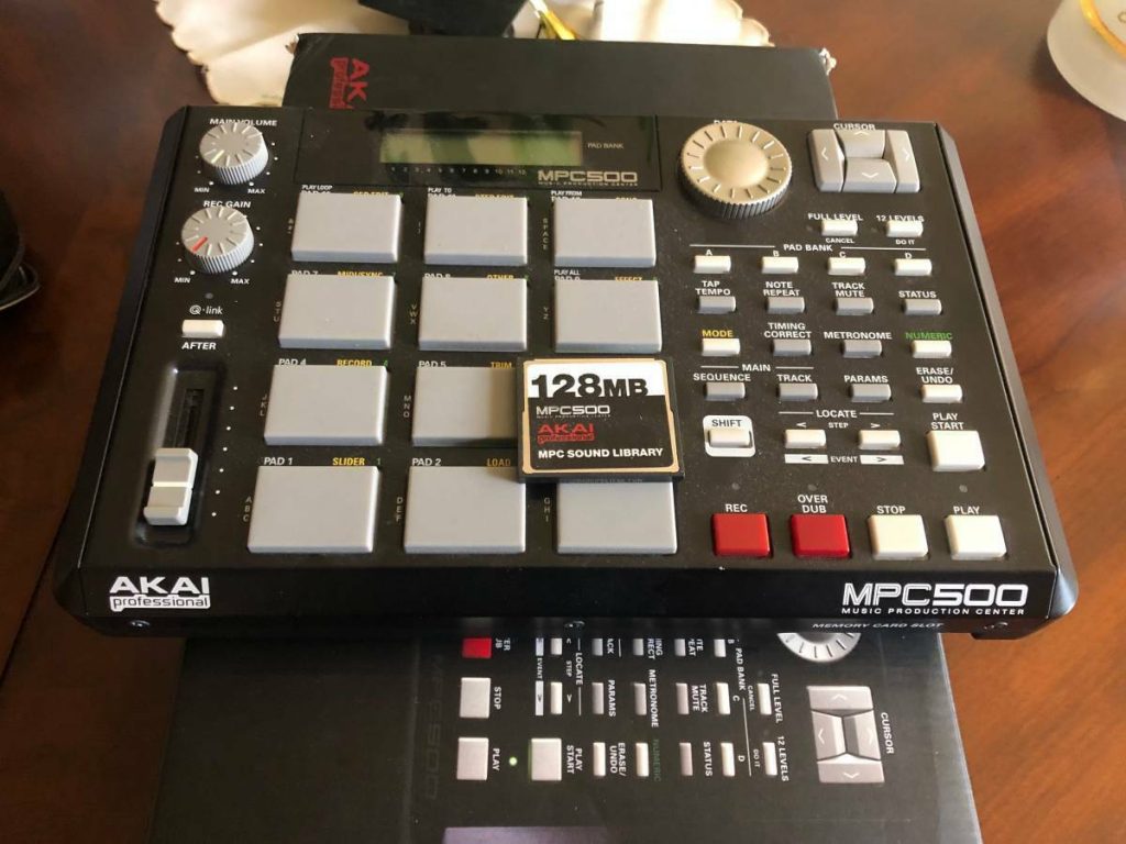 Как подключить akai mpc 500 к компьютеру