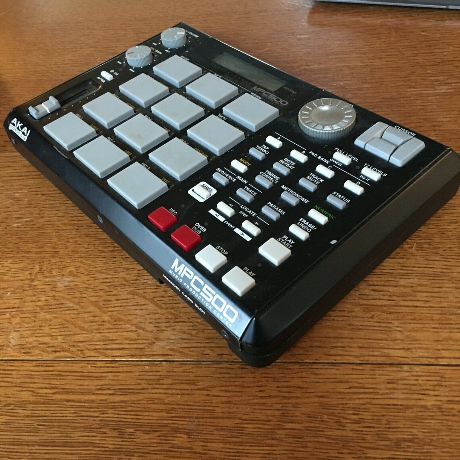 Как подключить akai mpc 500 к компьютеру