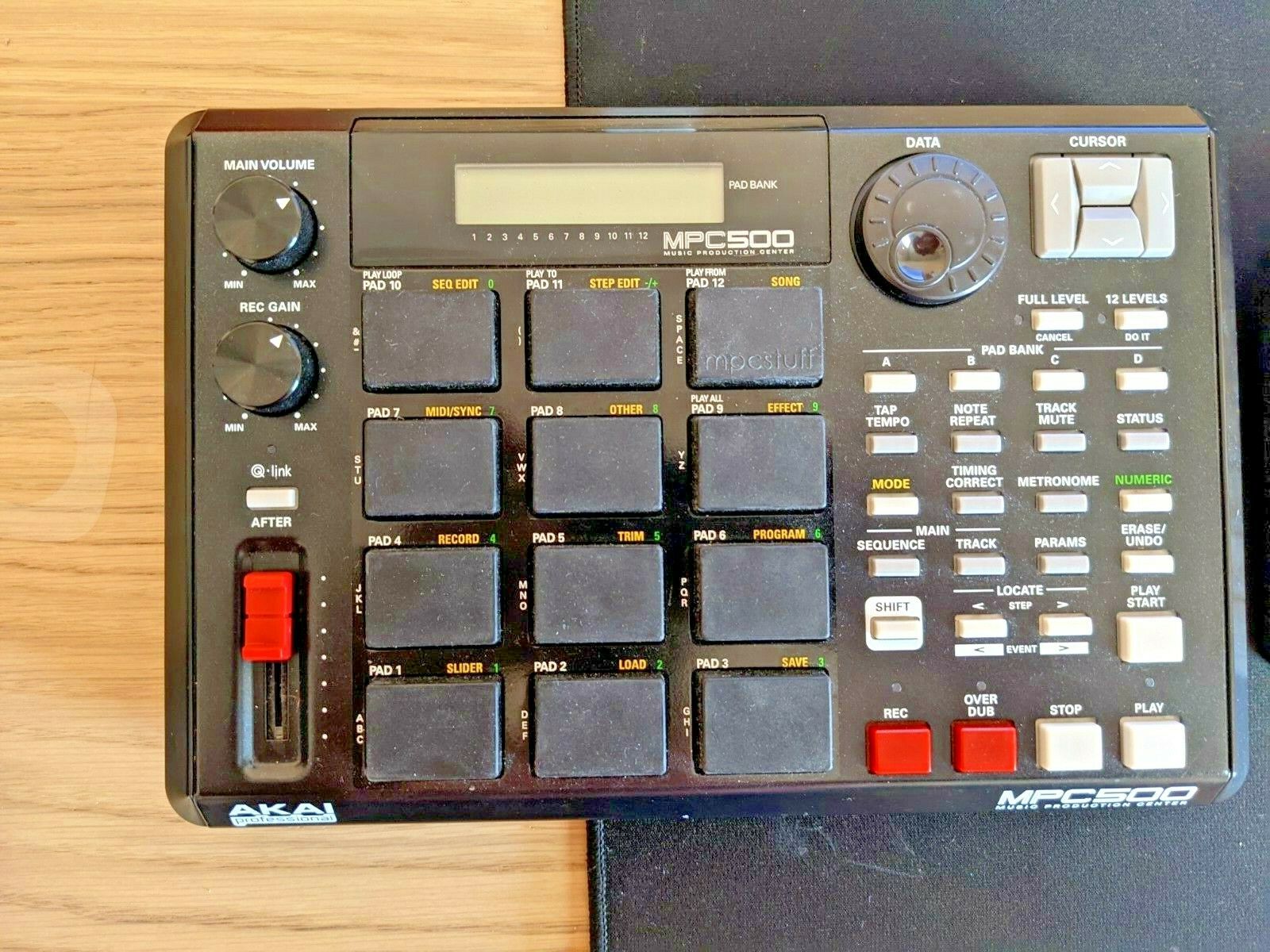 Как подключить akai mpc 500 к компьютеру