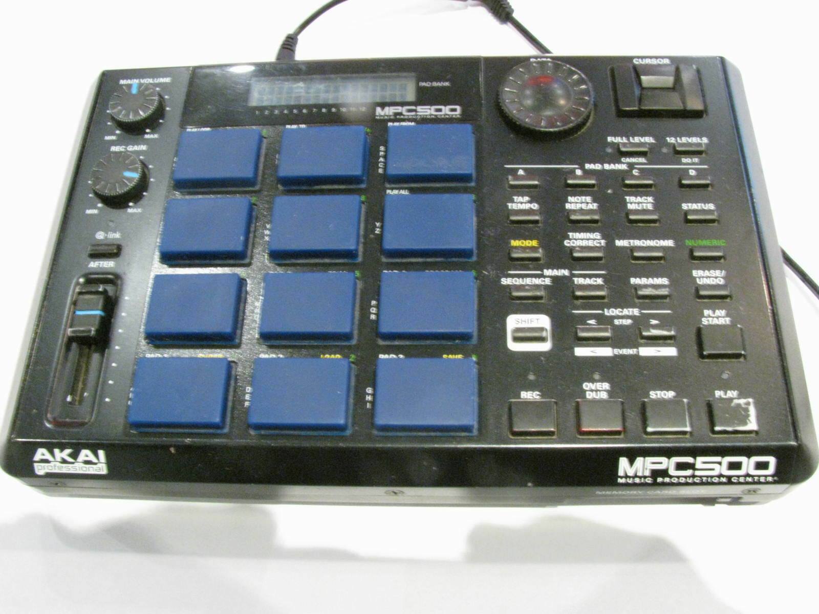 Как подключить akai mpc 500 к компьютеру