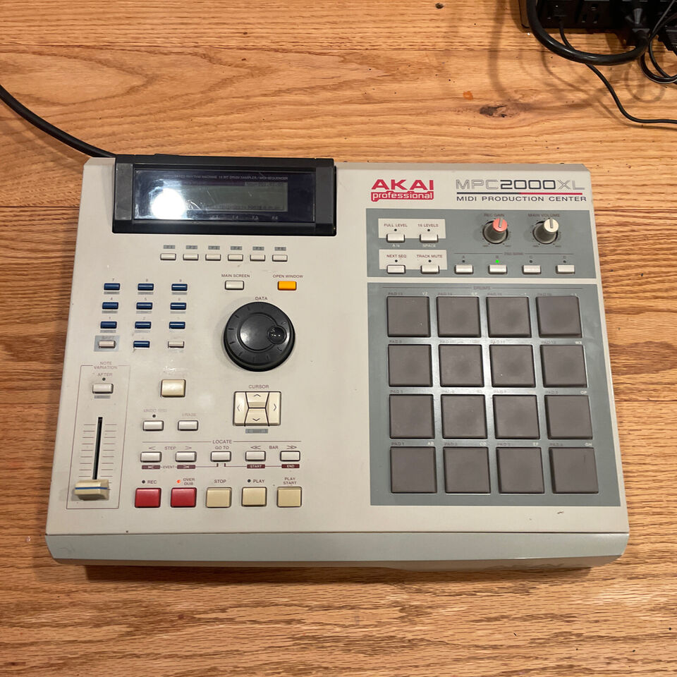 AKAI IB-208P 8パラアウト MPC2000XL 増設オプション - 器材